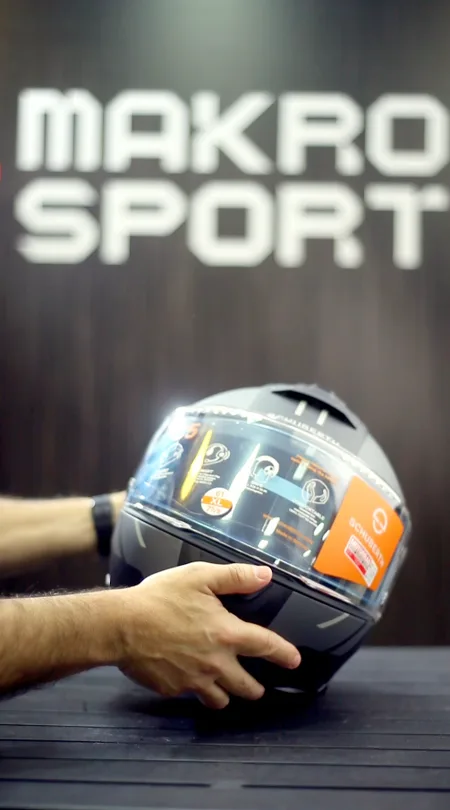 Capa do vídeo Schuberth C5