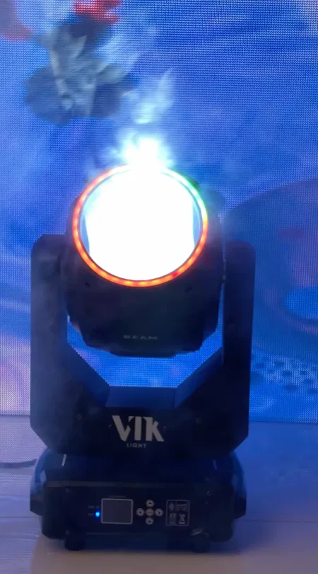 Capa do vídeo Moovign Light
